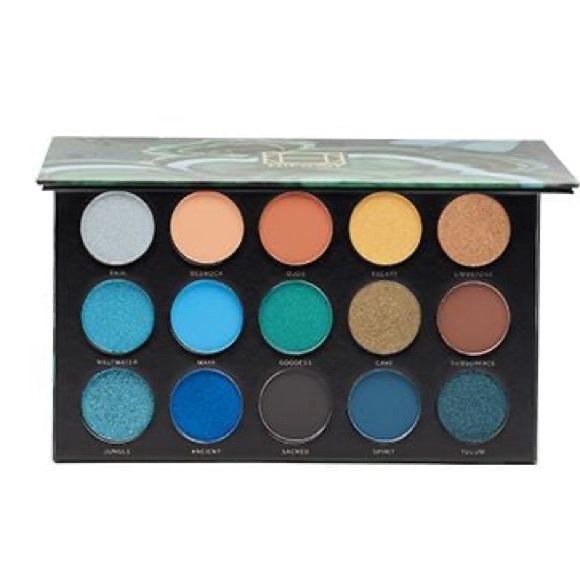 🎀HIPDOT Cenote Pressed Eyeshadow Palette - Picture 4 of 10